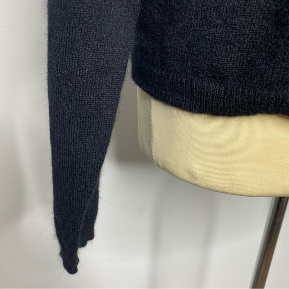 Lord & Taylor Vintage Black Two-Ply Cashmere Sweater - Picture 6 of 9